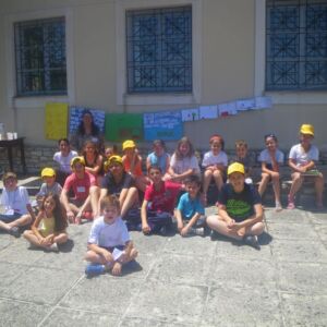 Ένα κομμάτι κόκκινης κλωστής